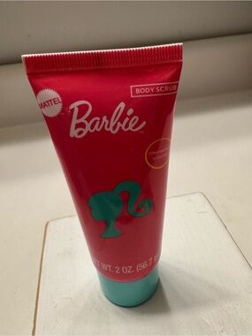 Barbie Red & Teal Body Scrub - Strawberry Scent